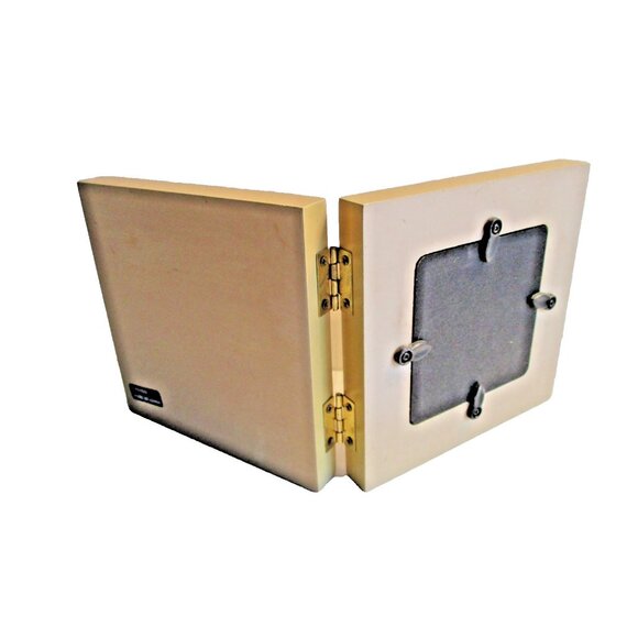 *Cheri Blum FETCO Cottage Chic 2 Panel Photo Frame - Hinged Table Top - Picture 2 of 5